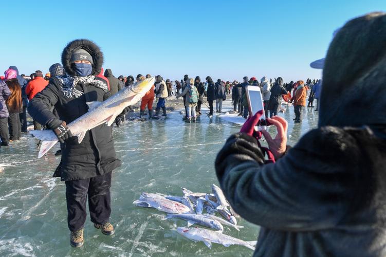 东北什么地方产银鱼?查干湖有多少个渔场-图1 东北什么地方产银鱼?查干湖有多少个渔场-图1