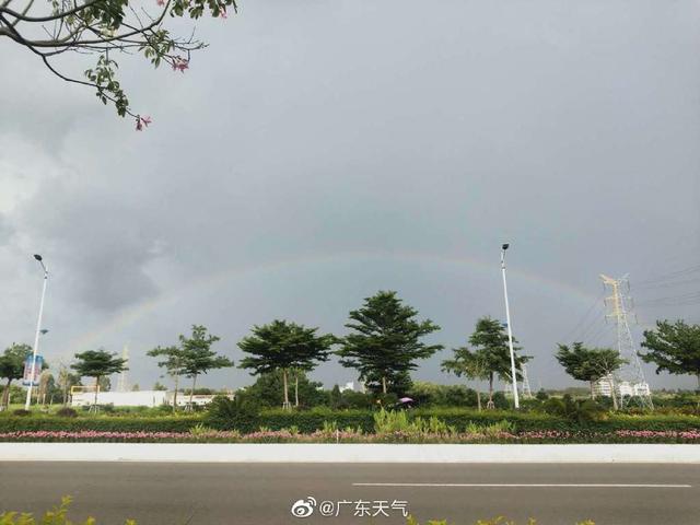 湛江15年彩虹多少级?湛江天气气压多少钱-图3 湛江15年彩虹多少级?湛江天气气压多少钱-图3