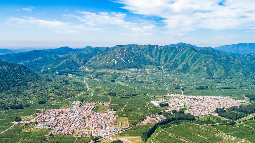 平谷天空上像飞机的东西是什么?平谷现在气压是多少钱-图1 平谷天空上像飞机的东西是什么?平谷现在气压是多少钱-图1