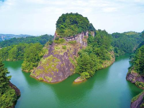 龙岩的地理风貌是什么样的?龙岩有多少度-图3 龙岩的地理风貌是什么样的?龙岩有多少度-图3