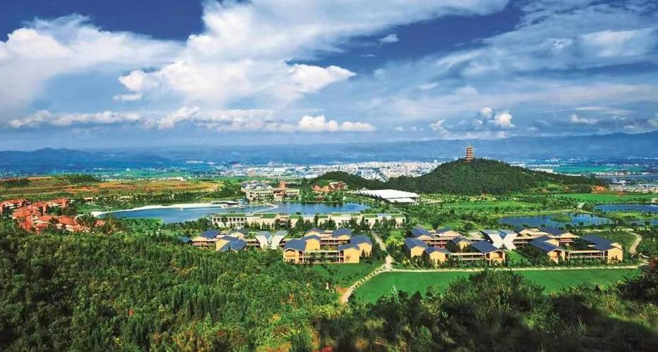 弥勒避暑的感受?弥勒夏天最高气温多少-图1 弥勒避暑的感受?弥勒夏天最高气温多少-图1