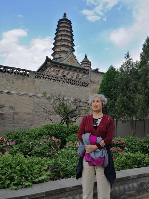 山西太原9月份穿什么衣服合适?山西太原现在多少都穿什么衣服-图2 山西太原9月份穿什么衣服合适?山西太原现在多少都穿什么衣服-图2