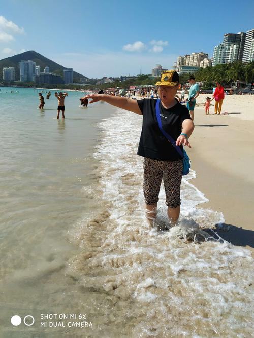 二月份去三亚,那时候海水冷不冷,能不能游泳和潜水?28号三亚气温多少-图2 二月份去三亚,那时候海水冷不冷,能不能游泳和潜水?28号三亚气温多少-图2