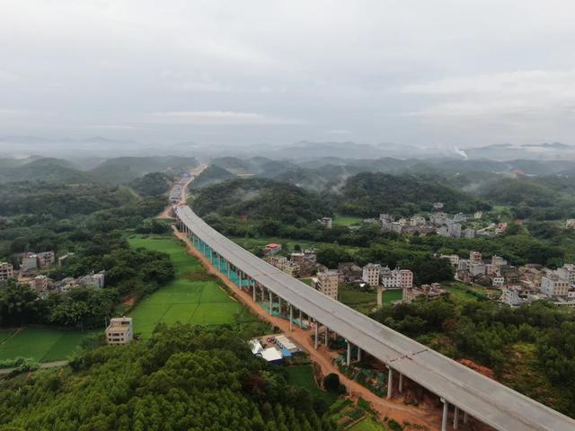 钦州有几条高速公路?广西省横县新福有多少人口-图1 钦州有几条高速公路?广西省横县新福有多少人口-图1