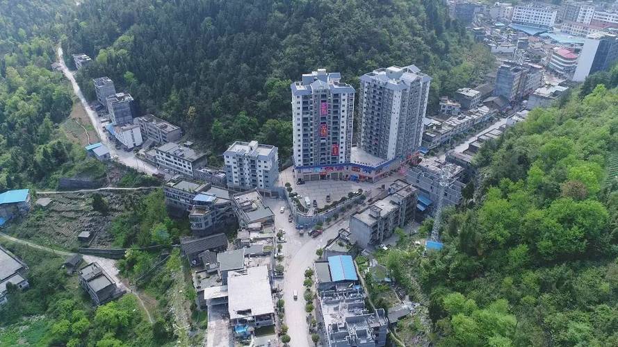 湖北省咸丰县清坪镇好不好?利川市到咸丰清坪乡多少公里-图1 湖北省咸丰县清坪镇好不好?利川市到咸丰清坪乡多少公里-图1