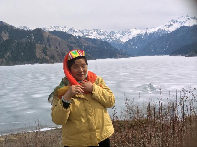 乌鲁木齐旅游穿什么衣服?乌鲁木齐多少度可以穿长袖-图3 乌鲁木齐旅游穿什么衣服?乌鲁木齐多少度可以穿长袖-图3