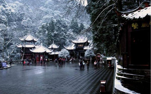 青城山12月有雪吗?青城山现在气温多少度-图1 青城山12月有雪吗?青城山现在气温多少度-图1