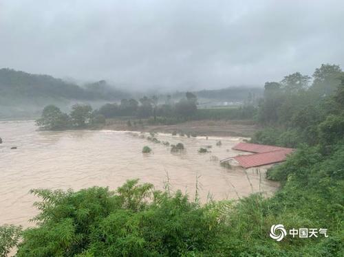 全国哪些地方遭水灾了?四川大雨多少人受灾-图1 全国哪些地方遭水灾了?四川大雨多少人受灾-图1