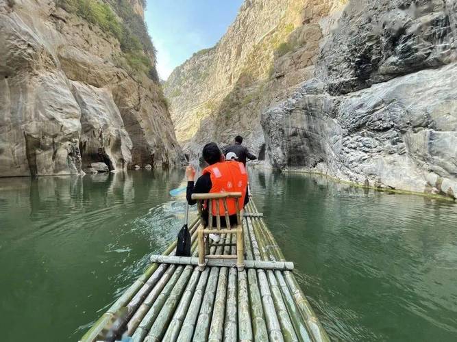 咸阳附近山里玩水的地方?咸阳明天气温多少度-图1 咸阳附近山里玩水的地方?咸阳明天气温多少度-图1