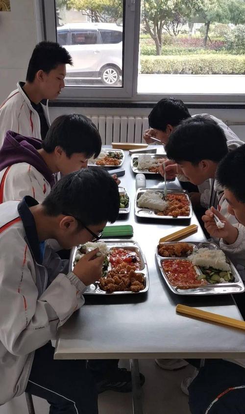 城阳一中附近有啥好吃的?明天城阳的温度是多少-图1 城阳一中附近有啥好吃的?明天城阳的温度是多少-图1