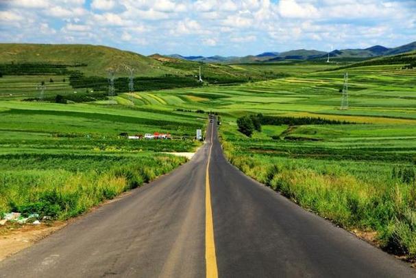 张北草原天路是国道还是省道?张北天路的温度是多少-图2 张北草原天路是国道还是省道?张北天路的温度是多少-图2