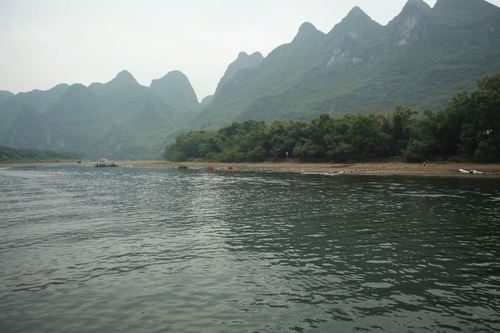 桂林阳朔水黄吗?桂林漓江天气有多少度-图2 桂林阳朔水黄吗?桂林漓江天气有多少度-图2