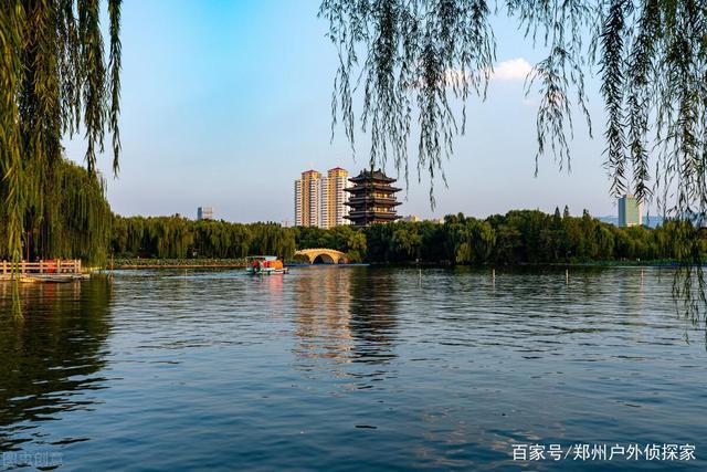 市内有湖的城市有哪些?滇池是济南大明湖得多少倍-图2 市内有湖的城市有哪些?滇池是济南大明湖得多少倍-图2