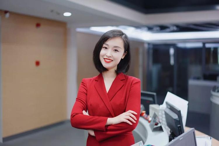 上海气象主持人有哪些人?上海市气象信息台电话多少-图1 上海气象主持人有哪些人?上海市气象信息台电话多少-图1