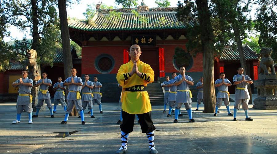 河南嵩山少林寺10月穿什么衣服?河南嵩山少林寺天气多少度-图2 河南嵩山少林寺10月穿什么衣服?河南嵩山少林寺天气多少度-图2