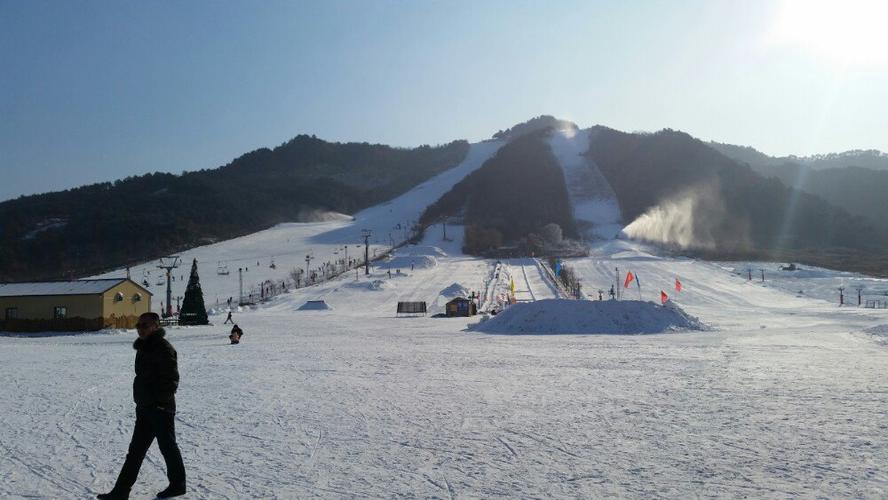 弓长岭滑雪场多长?辽阳弓长岭滑雪场多少钱-图3 弓长岭滑雪场多长?辽阳弓长岭滑雪场多少钱-图3