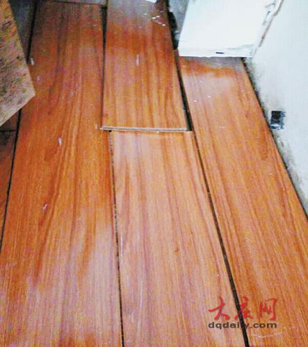 海南能铺实木地板吗?地板会因为空气潮湿而变形或者腐烂吗?海南多少层楼房干燥-图1 海南能铺实木地板吗?地板会因为空气潮湿而变形或者腐烂吗?海南多少层楼房干燥-图1