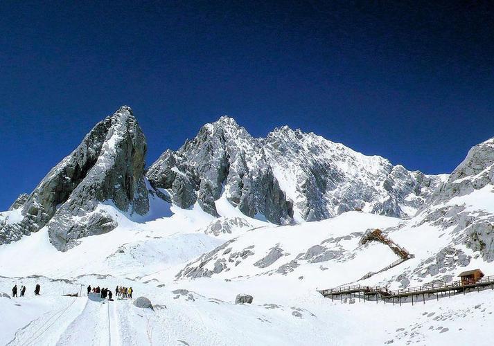2023年2月份玉龙雪山有雪吗?玉龙雪山在多少度下雪-图1 2023年2月份玉龙雪山有雪吗?玉龙雪山在多少度下雪-图1