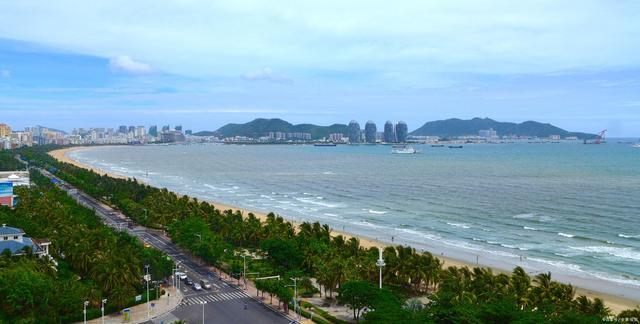 亚龙湾和三亚湾区别?三亚湾最冷多少度-图1 亚龙湾和三亚湾区别?三亚湾最冷多少度-图1