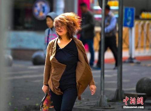 乌鲁木齐常年刮什么风?新疆从历史到现在最大的风是多少级-图3 乌鲁木齐常年刮什么风?新疆从历史到现在最大的风是多少级-图3