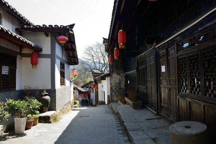 石泉古镇和熨斗古镇哪个值得一去?陕西石泉后柳房价大概多少-图1 石泉古镇和熨斗古镇哪个值得一去?陕西石泉后柳房价大概多少-图1