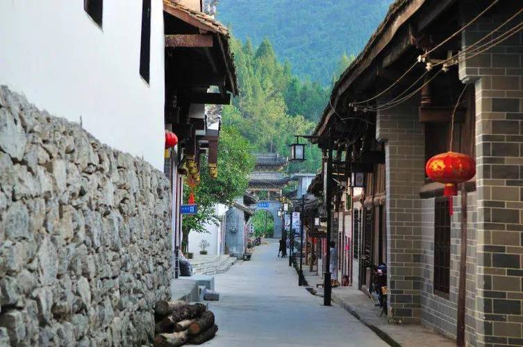 石泉古镇和熨斗古镇哪个值得一去?陕西石泉后柳房价大概多少-图2 石泉古镇和熨斗古镇哪个值得一去?陕西石泉后柳房价大概多少-图2