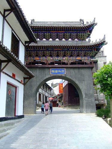 石泉古镇和熨斗古镇哪个值得一去?陕西石泉后柳房价大概多少-图3 石泉古镇和熨斗古镇哪个值得一去?陕西石泉后柳房价大概多少-图3