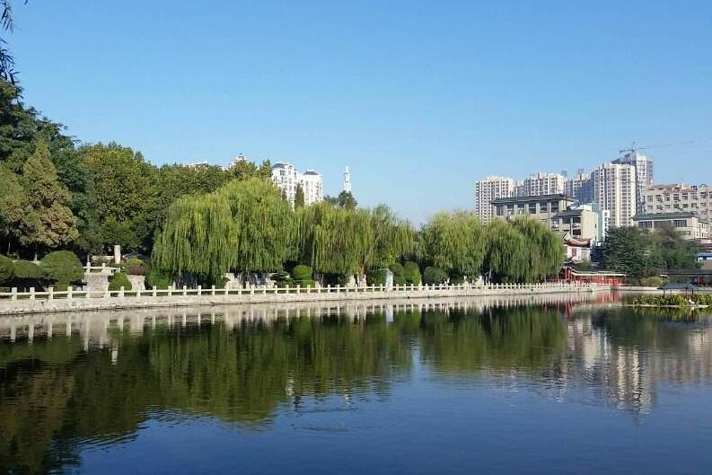 安阳市风景最好的公园是哪里?安阳到内乡多少公里-图1 安阳市风景最好的公园是哪里?安阳到内乡多少公里-图1