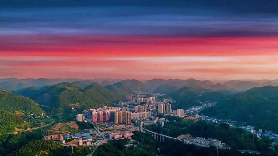 湖北野三关是属于什么市什么县?湖北省野三关有多少人口-图1 湖北野三关是属于什么市什么县?湖北省野三关有多少人口-图1