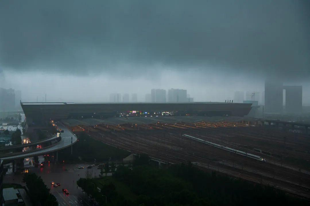 南京暴雨高铁有影响吗?南京高铁多少班晚点-图2 南京暴雨高铁有影响吗?南京高铁多少班晚点-图2