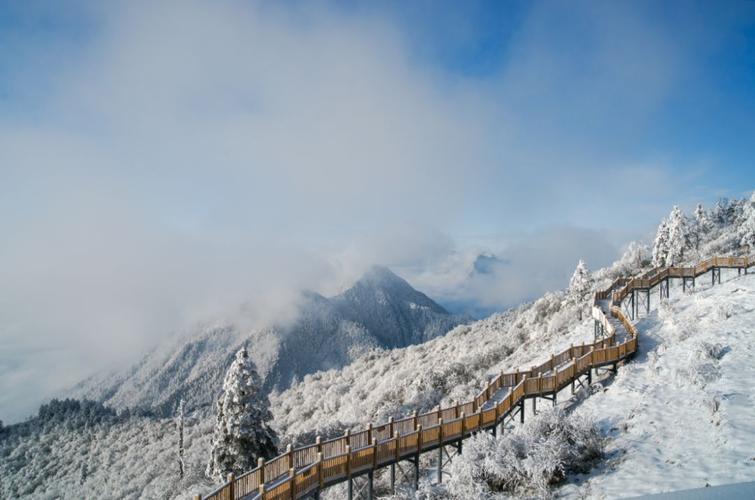 西岭雪山最近几天山上温度大约多少?西岭雪山多少温度-图3 西岭雪山最近几天山上温度大约多少?西岭雪山多少温度-图3