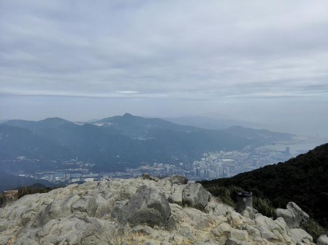 香港最高的山叫什么山？海拔多少？梧桐山顶气温多多少-图3