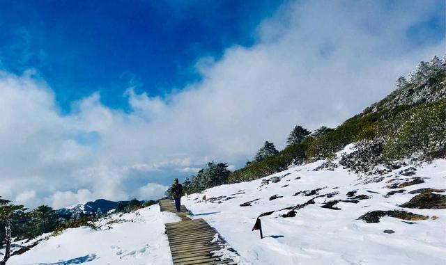 昆明轿子雪山天气预报15天?轿子雪山天气多少公里-图3 昆明轿子雪山天气预报15天?轿子雪山天气多少公里-图3