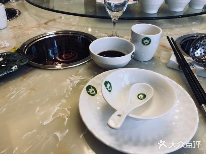 宜兴哪里有好吃又有情调的地方。适合两个人吃的?盛杰有多少人-图2 宜兴哪里有好吃又有情调的地方。适合两个人吃的?盛杰有多少人-图2