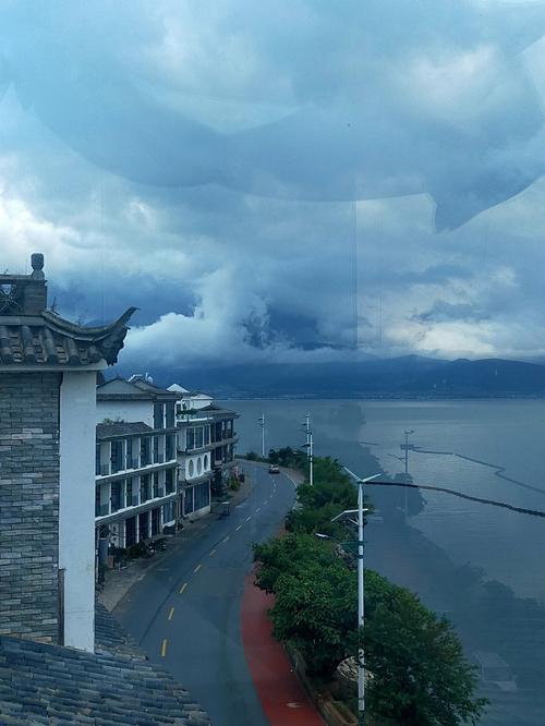 大理为什么雾蒙蒙的?大理雨季室内湿度多少-图1 大理为什么雾蒙蒙的?大理雨季室内湿度多少-图1