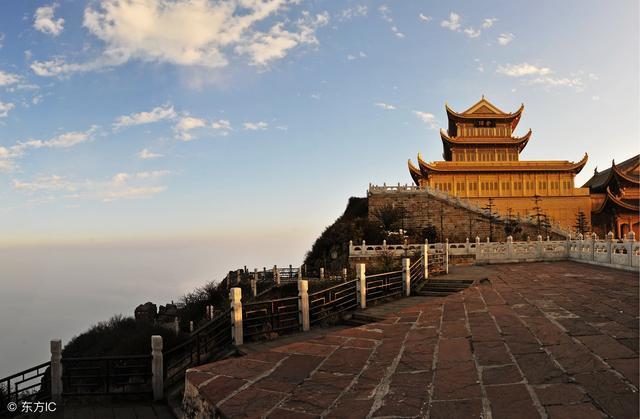 峨眉山在哪个省哪个市?峨眉山历史多少年-图2 峨眉山在哪个省哪个市?峨眉山历史多少年-图2