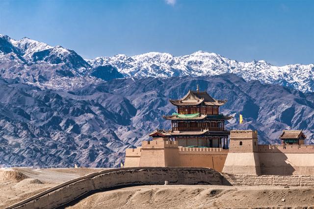 嘉峪关雪山海拔多少米?嘉峪关的海拔多少-图2 嘉峪关雪山海拔多少米?嘉峪关的海拔多少-图2