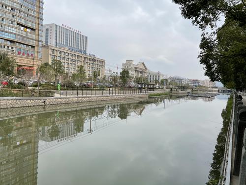 乐清横旦村10月份气湿多少度还能下水?浙江省温州市乐清市25号的温度是多少-图2 乐清横旦村10月份气湿多少度还能下水?浙江省温州市乐清市25号的温度是多少-图2
