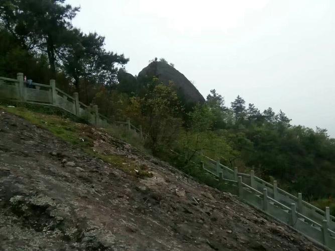 义乌德胜岩景区爬上去需要多久?义乌德胜岩多少米-图2 义乌德胜岩景区爬上去需要多久?义乌德胜岩多少米-图2