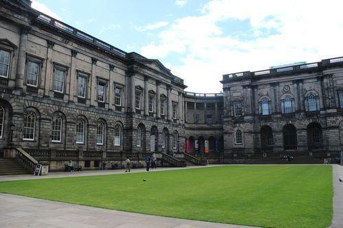 爱丁堡大学怎么交学费?英国爱丁堡15天多少钱-图3 爱丁堡大学怎么交学费?英国爱丁堡15天多少钱-图3