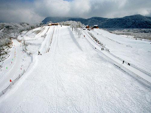 玉峰滑雪场怎么坐车去?德阳至玉泉滑雪多少钱-图3 玉峰滑雪场怎么坐车去?德阳至玉泉滑雪多少钱-图3