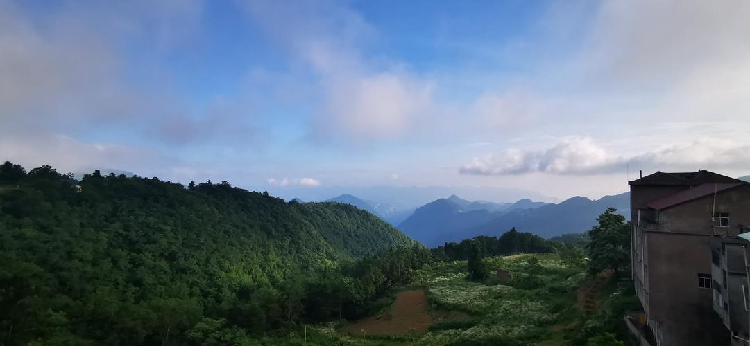 巴东绿葱坡避暑攻略?绿葱坡镇平均气温多少-图1 巴东绿葱坡避暑攻略?绿葱坡镇平均气温多少-图1