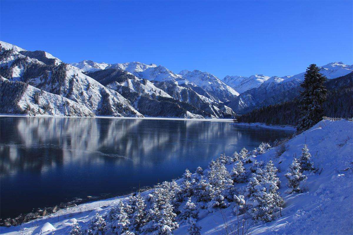 天池10月份冷吗?天山天池温度是多少-图1 天池10月份冷吗?天山天池温度是多少-图1