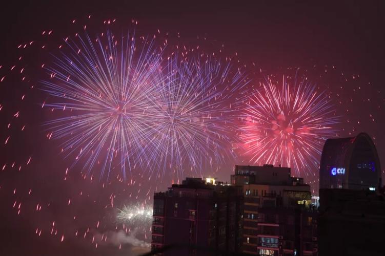 宜宾烟花汇演时间及地点?国庆宜宾温度多少度呢-图1 宜宾烟花汇演时间及地点?国庆宜宾温度多少度呢-图1