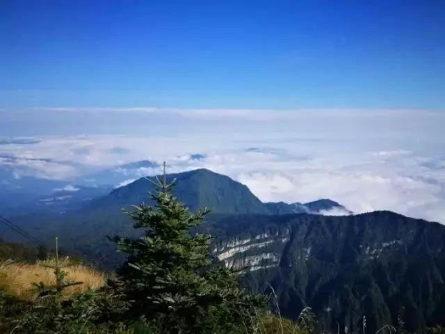峨眉山风景区今年9月份天气情况?十月峨眉山脚下温度多少-图3 峨眉山风景区今年9月份天气情况?十月峨眉山脚下温度多少-图3