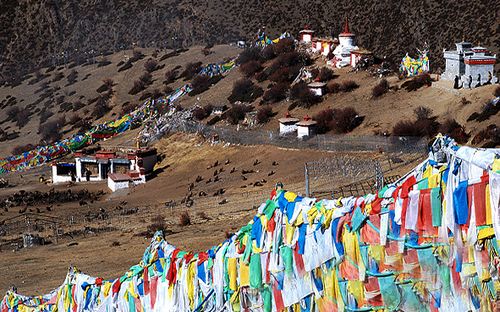 直贡梯寺海拔多少?墨竹工卡县门巴乡海拔多少-图1 直贡梯寺海拔多少?墨竹工卡县门巴乡海拔多少-图1