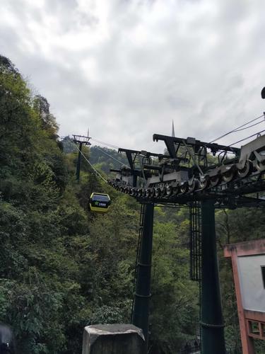 梵净山坐缆车到红云金顶要爬多久?从梵净山缆车终点到山顶需多少时间-图1 梵净山坐缆车到红云金顶要爬多久?从梵净山缆车终点到山顶需多少时间-图1