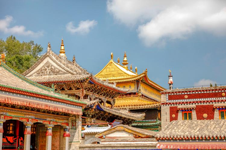 塔尔寺最全详细讲解?塔尔寺的珍宝有多少-图1 塔尔寺最全详细讲解?塔尔寺的珍宝有多少-图1