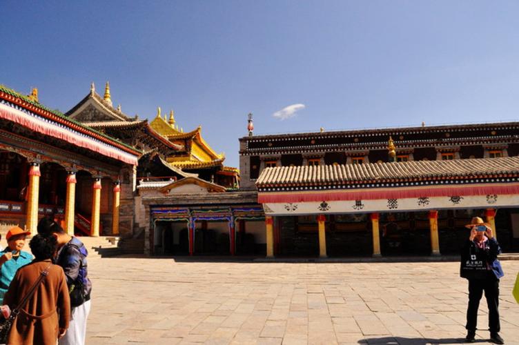 塔尔寺最全详细讲解?塔尔寺的珍宝有多少-图3 塔尔寺最全详细讲解?塔尔寺的珍宝有多少-图3