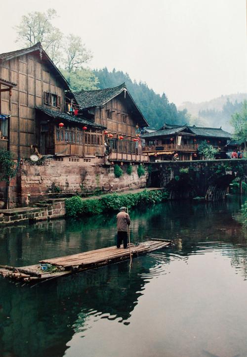 乐山周边哪里的古镇风景不错也比较好玩?甘江到乐山要多少时间-图2 乐山周边哪里的古镇风景不错也比较好玩?甘江到乐山要多少时间-图2